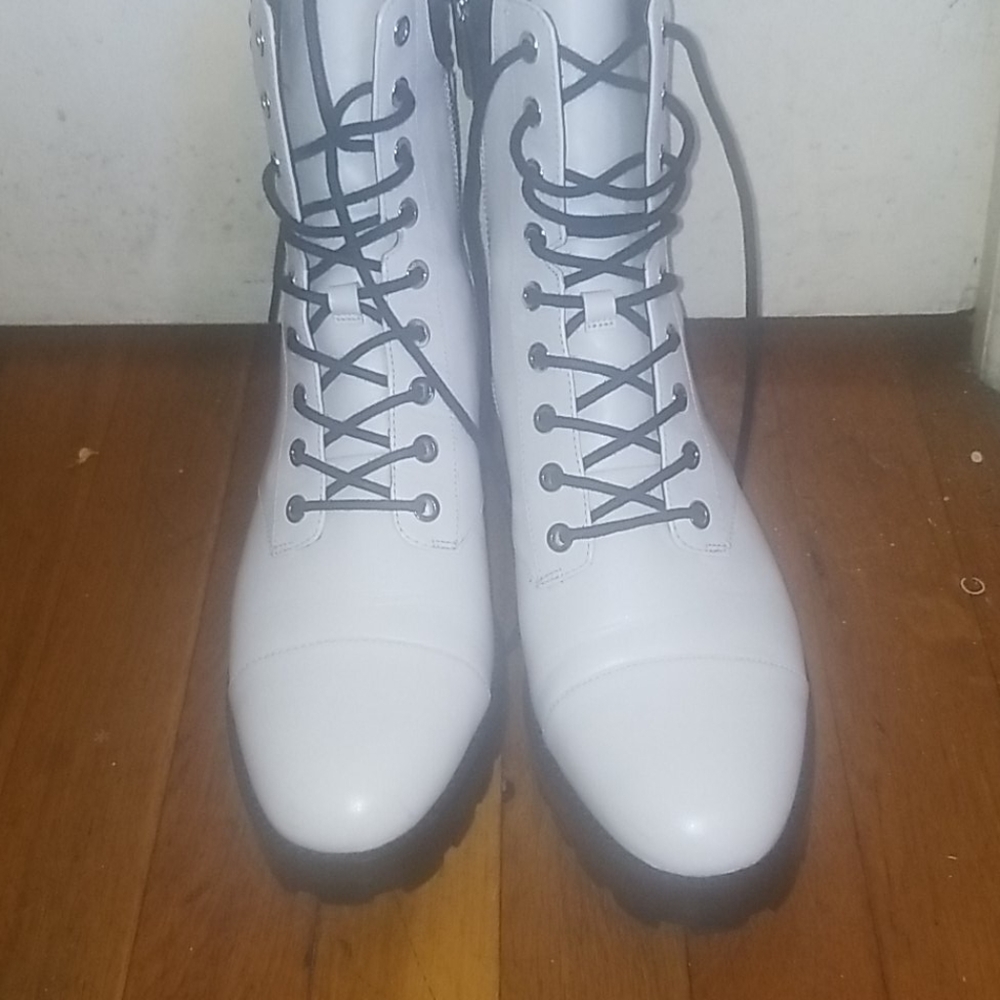 Michael Kors WS boots - Picture 2 of 3